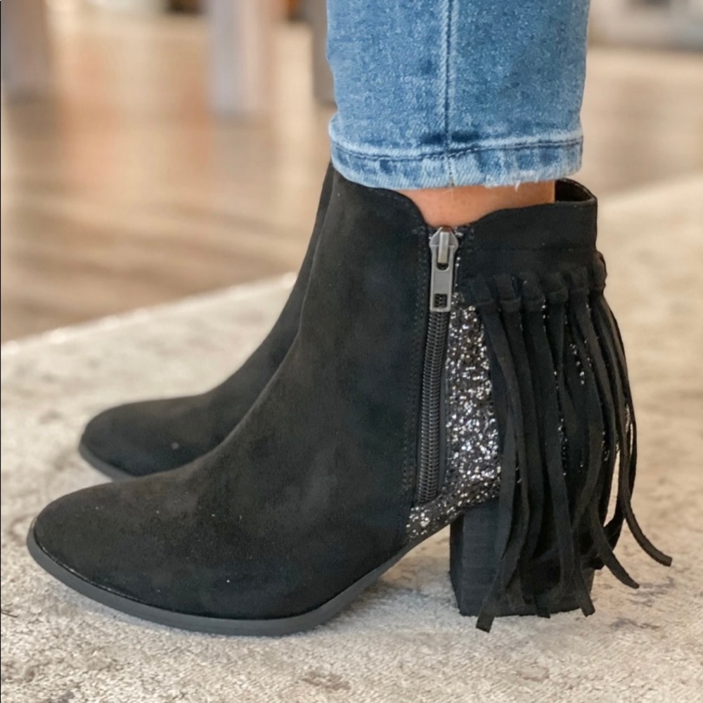 Very G - Festive Fringe Bootie - Picture 1 of 3